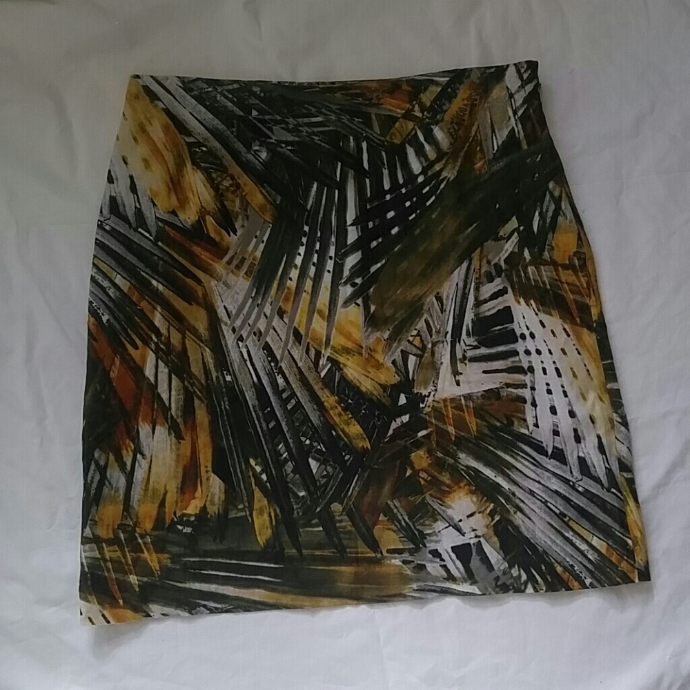 Skirt - Picture 3 of 6